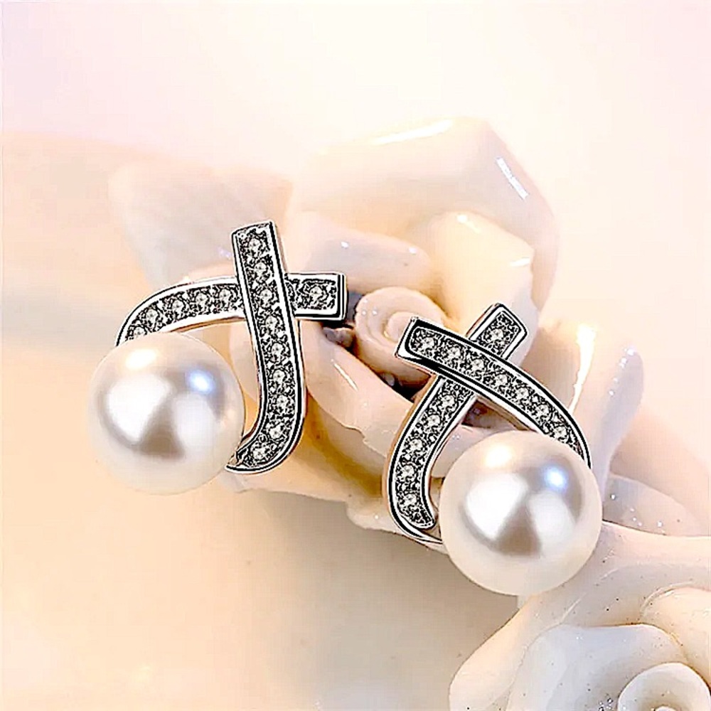🌟 Sterling Silver 925 Pearl Elegant Stud Earrings